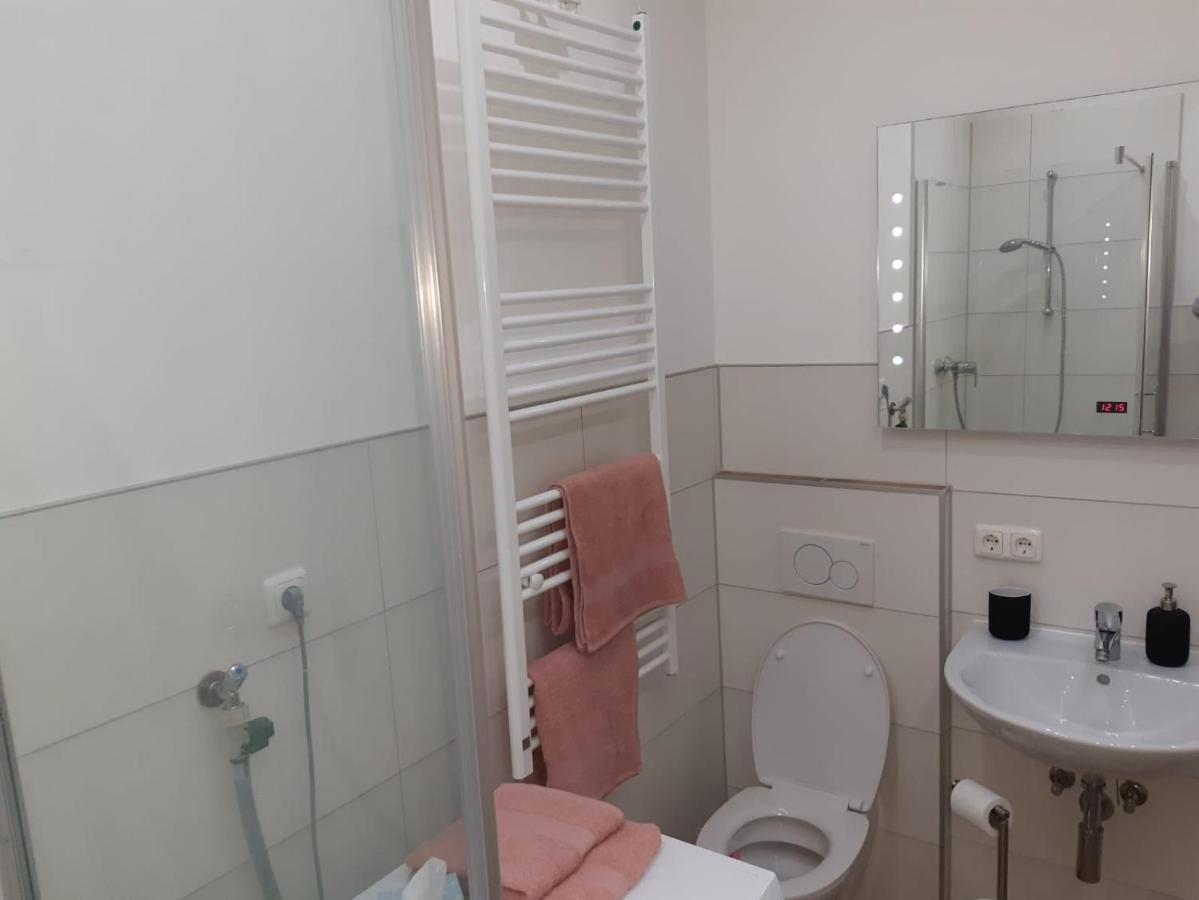 Luxurioese Wohnung Mit Eigenem Garten Аугсбург Экстерьер фото