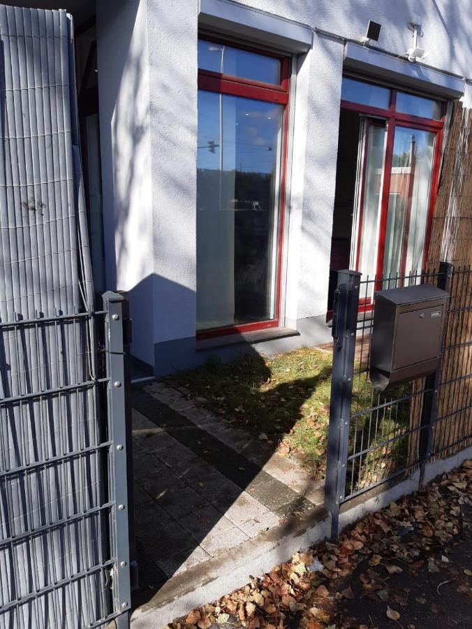 Luxurioese Wohnung Mit Eigenem Garten Аугсбург Экстерьер фото